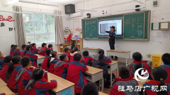詹云清）同窗毛梓涵暗示
